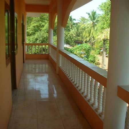Madonna Holidays Apartment Бенаулим Екстериор снимка
