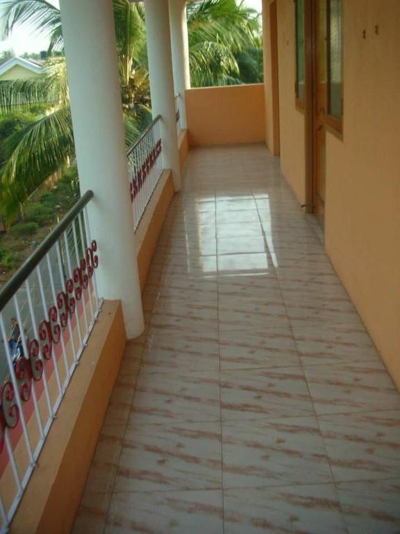 Madonna Holidays Apartment Бенаулим Екстериор снимка