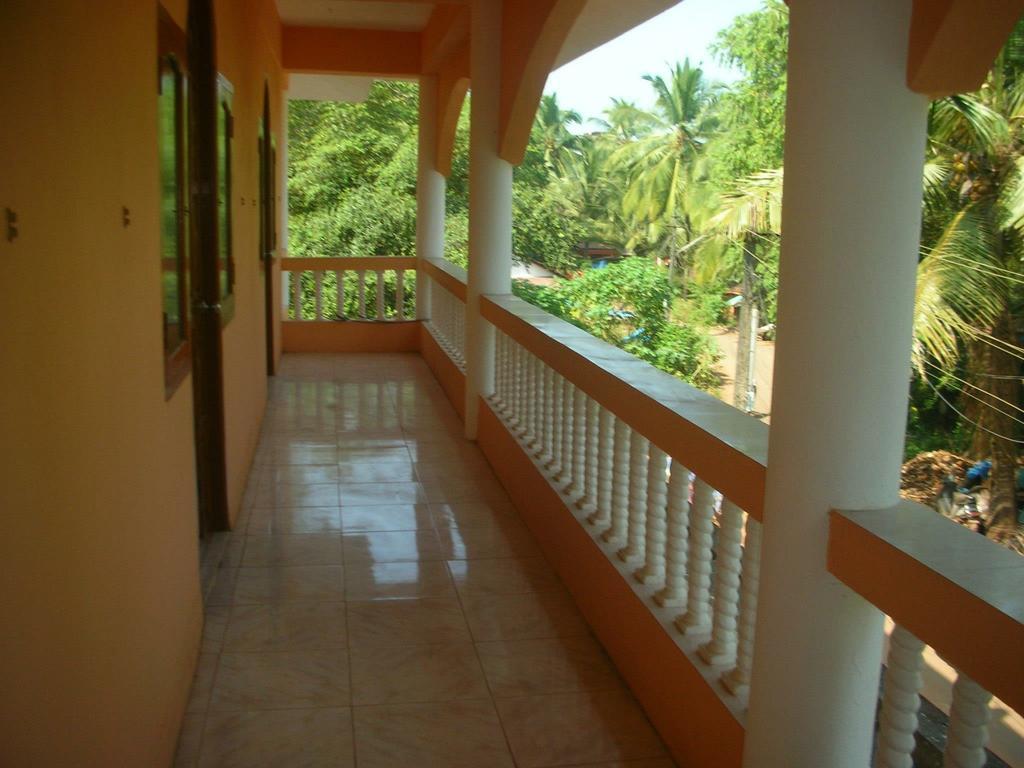 Madonna Holidays Apartment Бенаулим Екстериор снимка